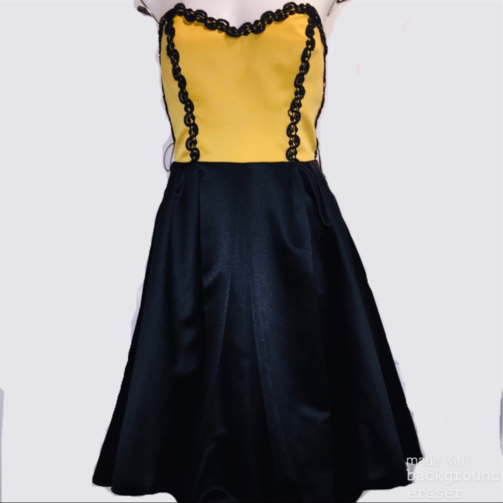 Betsey Johnson Evening Collection Gold Black Dress